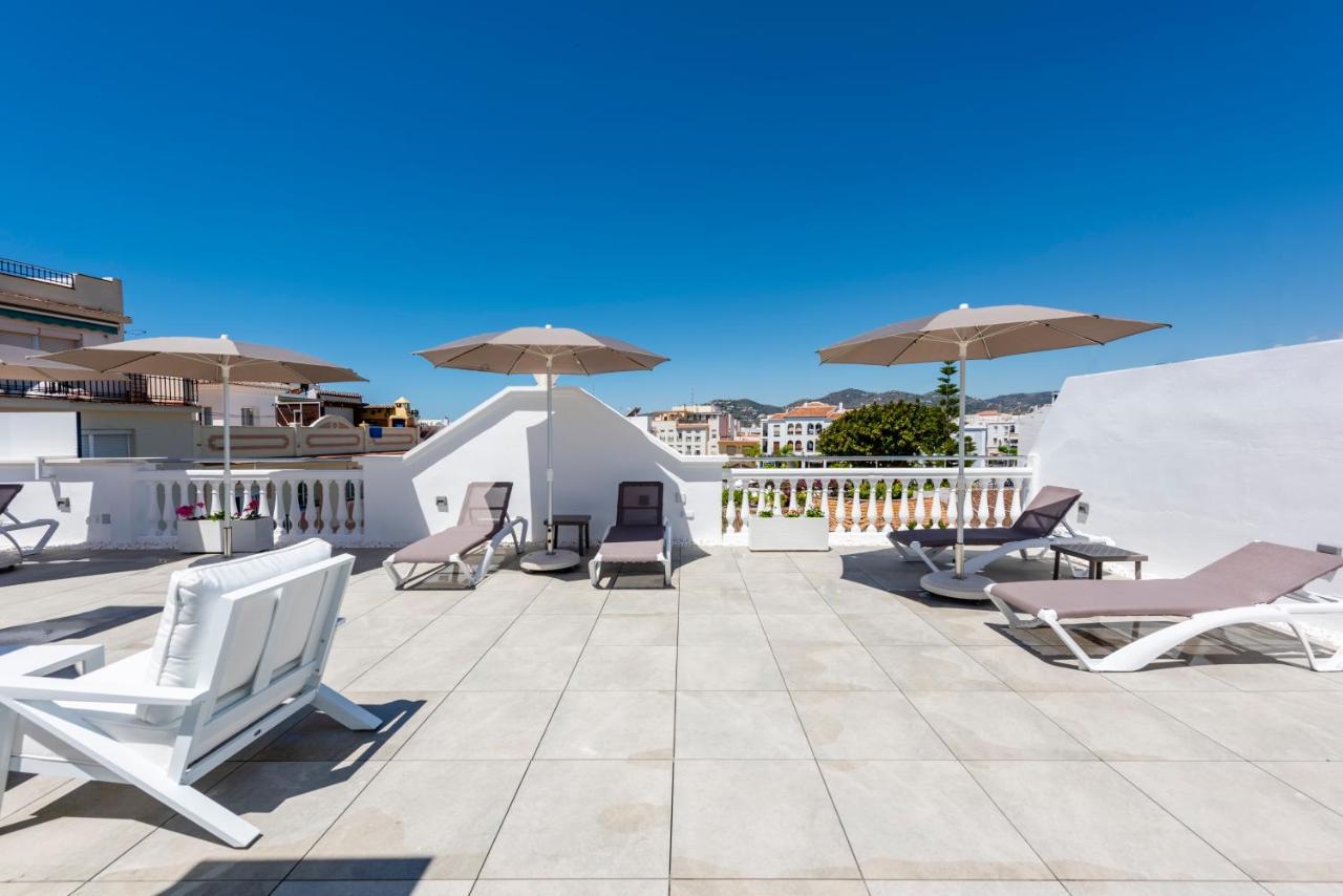Apartamentos Toboso Plaza Nerja Exterior photo Rooftop terrace